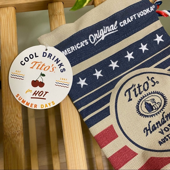 Limited Edition Summer 4th of July Bag for Tito’s Vodka 750mL Bottle (Bag Only) - Picture 2 of 7